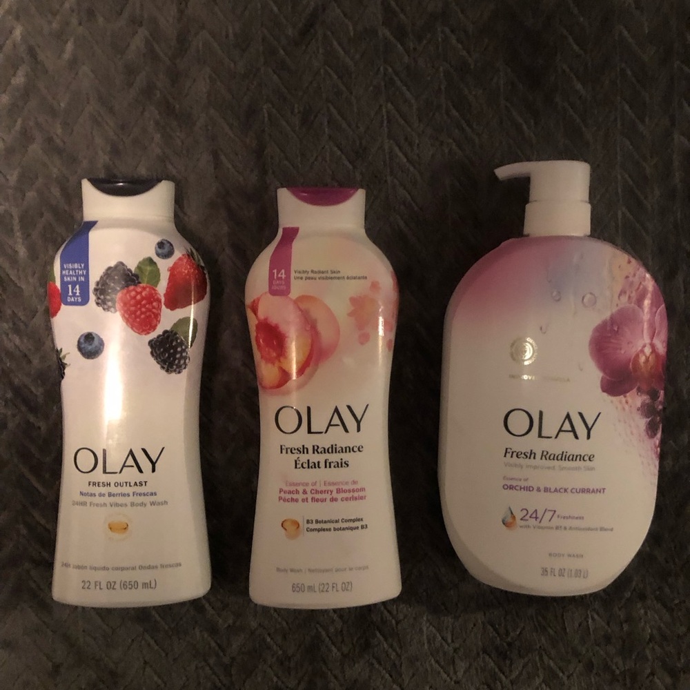 Bundle of 3 Olay body wash